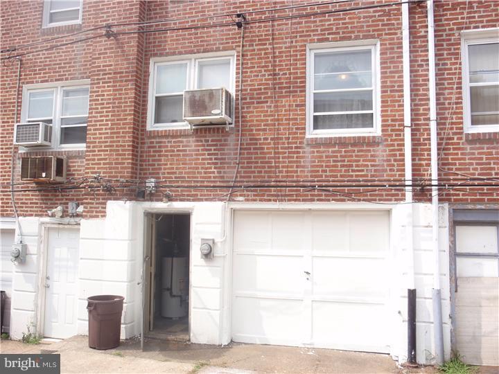 1637 Pennington Road Philadelphia, PA 19151 - Photo 18 of 18 Exterior Back