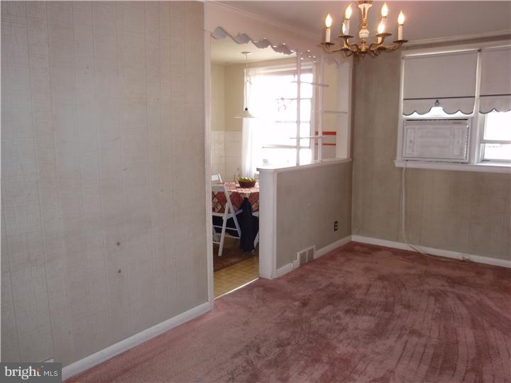1637 Pennington Road Philadelphia, PA 19151 - Photo 7 of 18 Dining Room