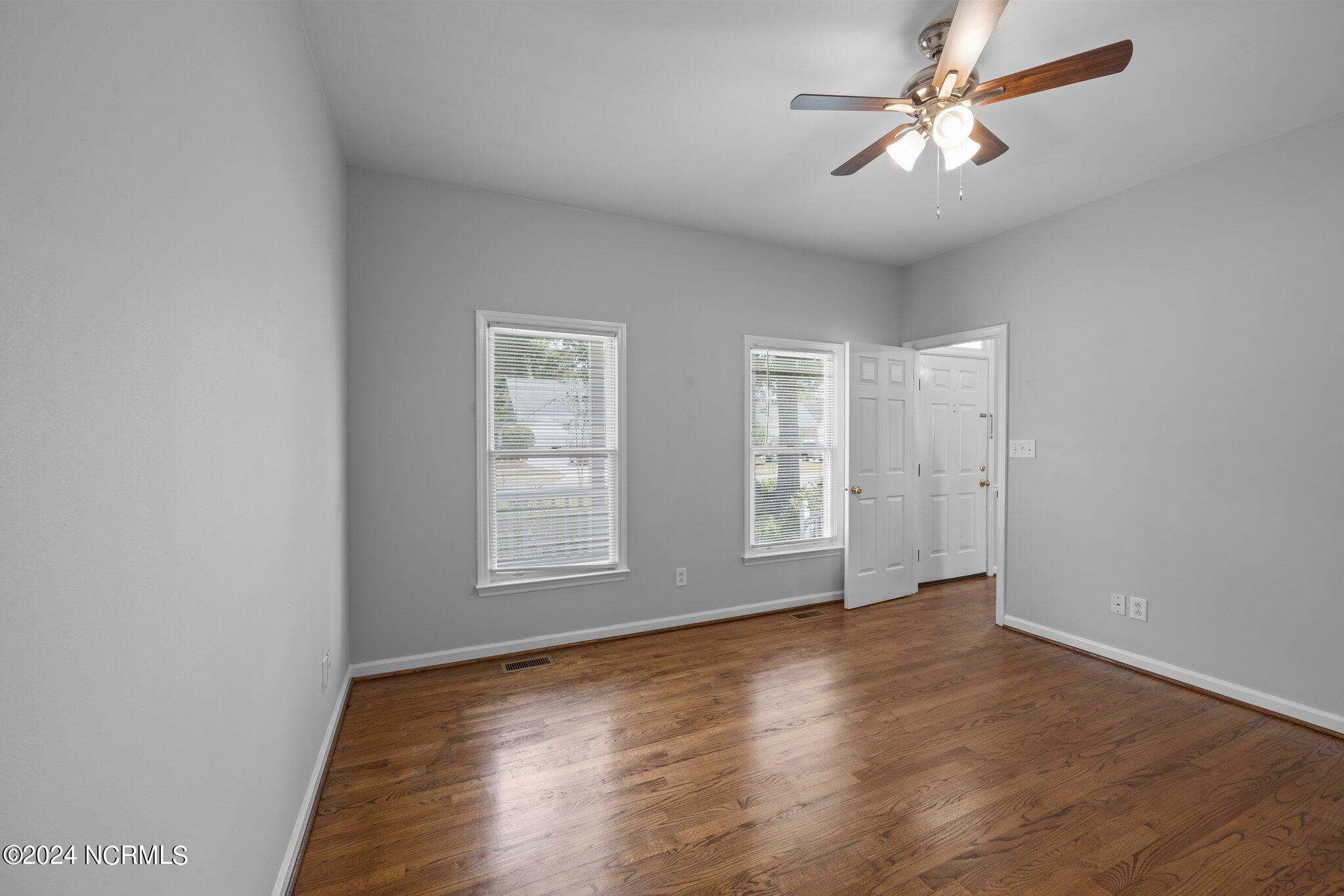 2105 Rail Court New Bern, NC 28560 - Photo 17 of 37 17-web-or-mls-470A5485
