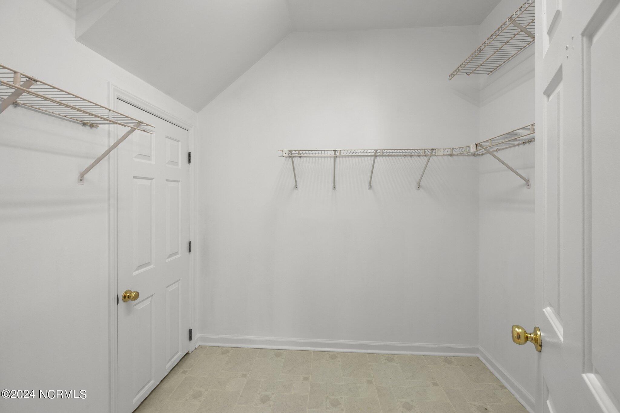 2105 Rail Court New Bern, NC 28560 - Photo 20 of 37 20-web-or-mls-470A5492
