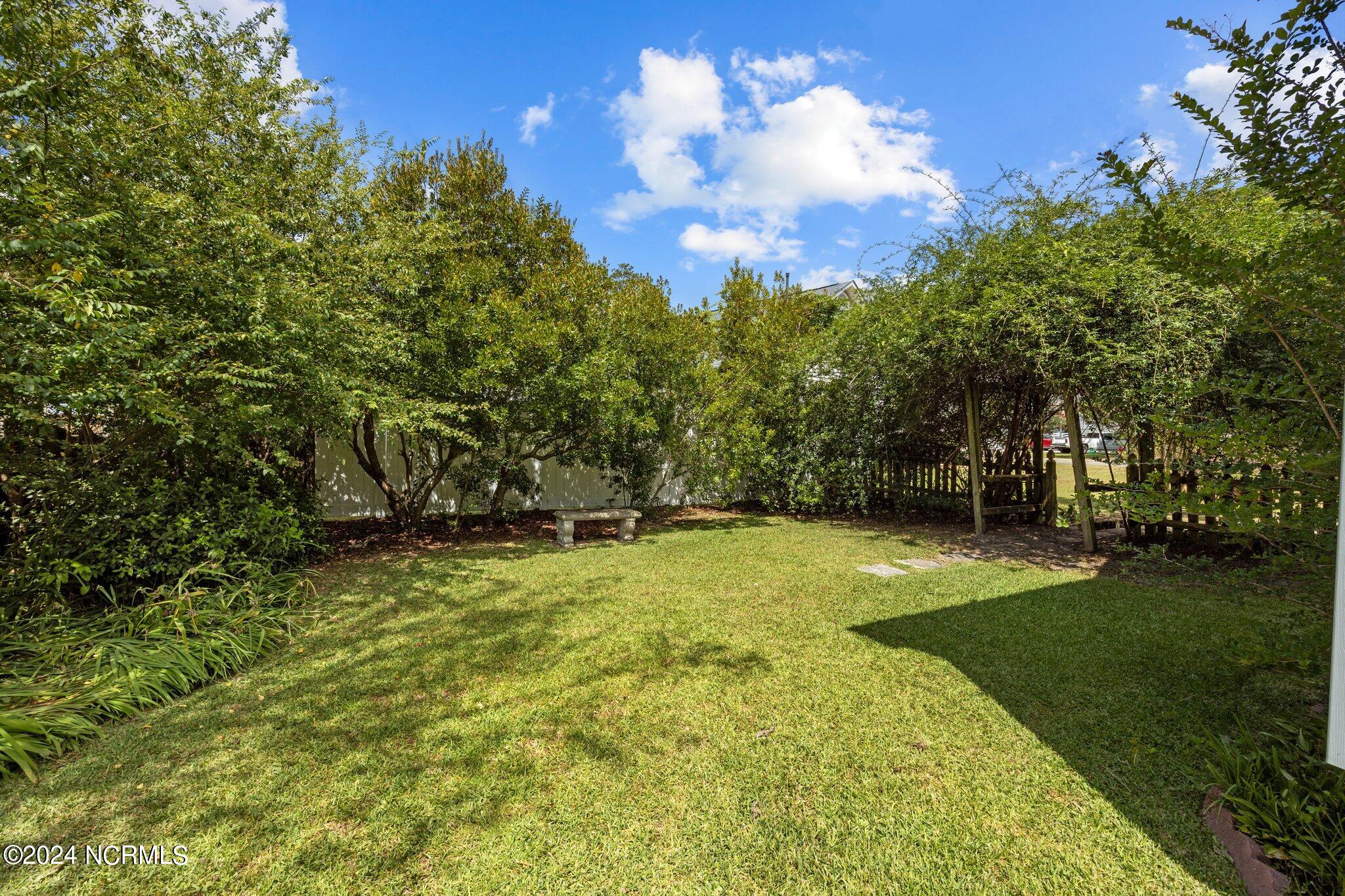 2105 Rail Court New Bern, NC 28560 - Photo 36 of 37 37-web-or-mls-470A5536