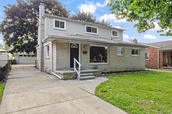 $284,900 | 7608 Tulane Street, Taylor, MI 48180