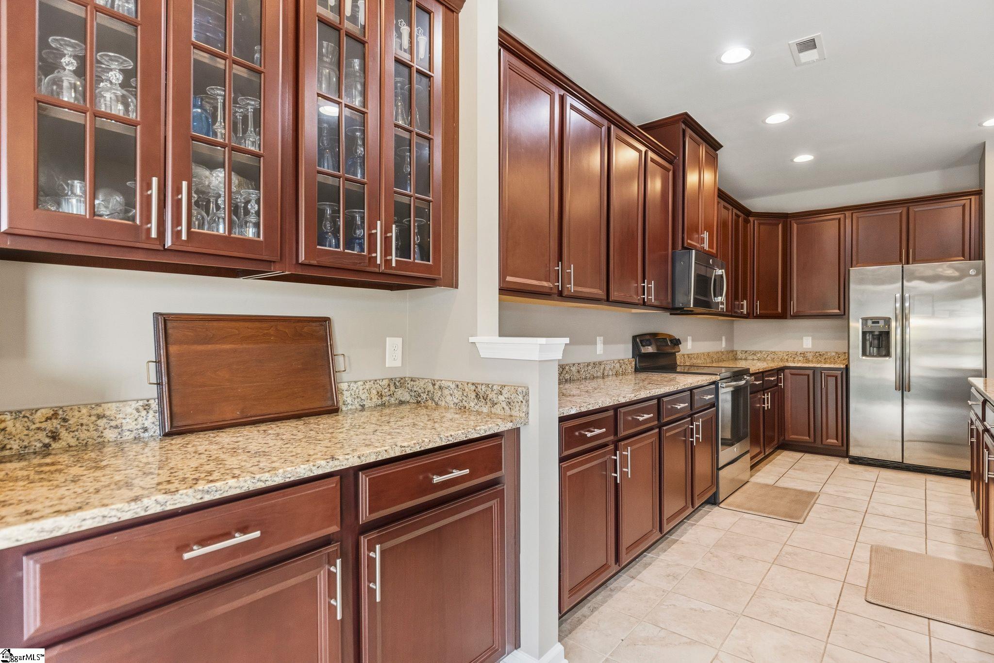 300 Bucklebury Road Greer, SC 29651 - Photo 7 of 48