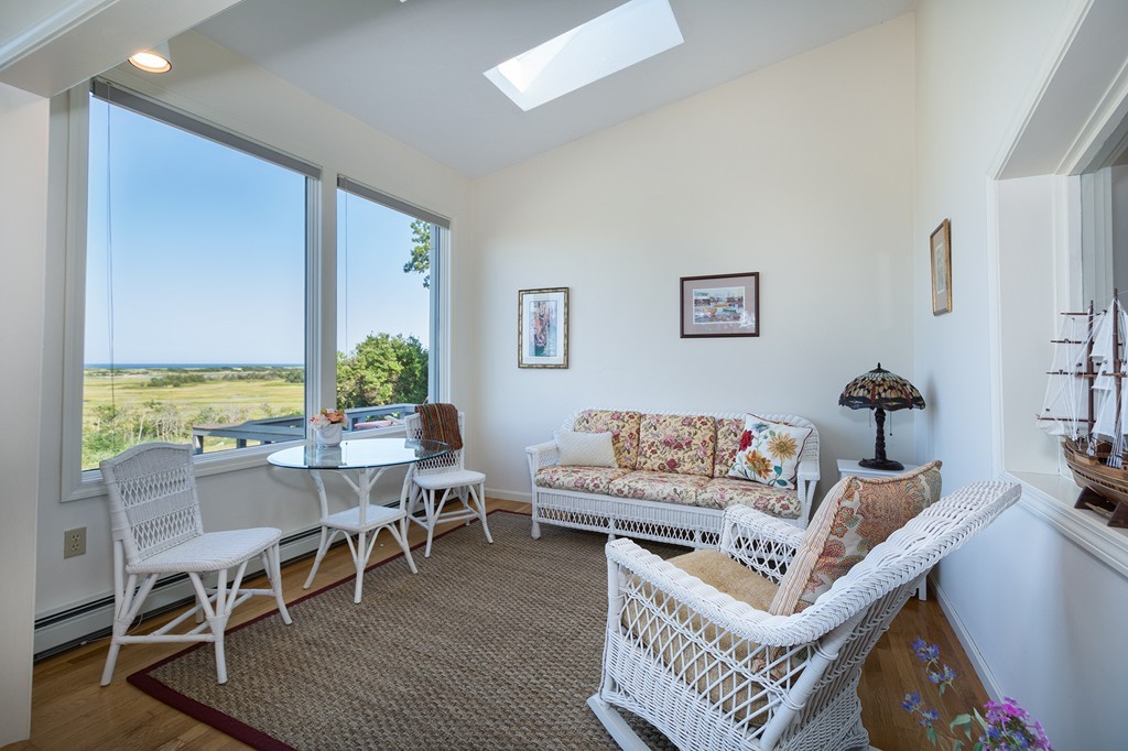 89 Pilgrim Road Marshfield, MA 02050 - Photo 12 of 27 Gallery Image 12