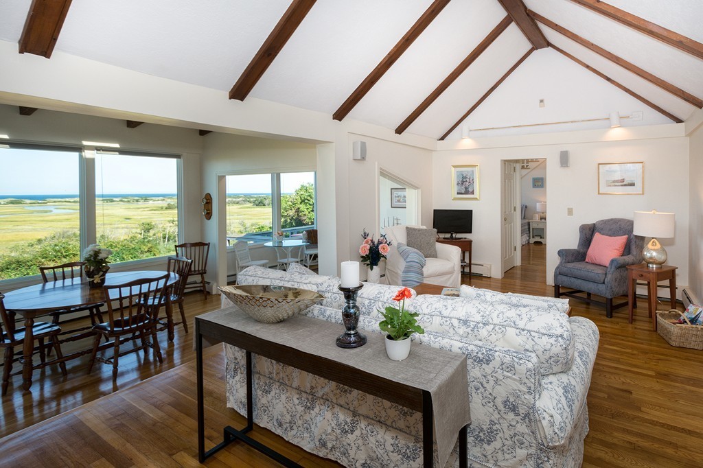 89 Pilgrim Road Marshfield, MA 02050 - Photo 10 of 27 Gallery Image 10