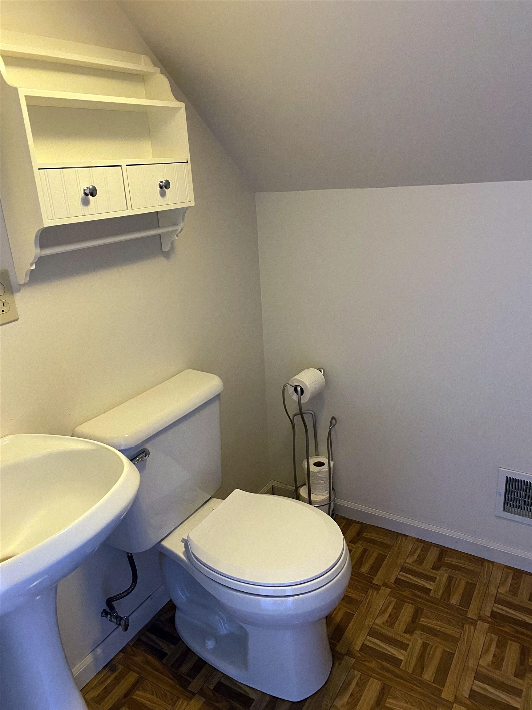 9266 Jason Road Laingsburg, MI 48848 - Photo 21 of 30 Lg. Half Bath on 2nd Leve