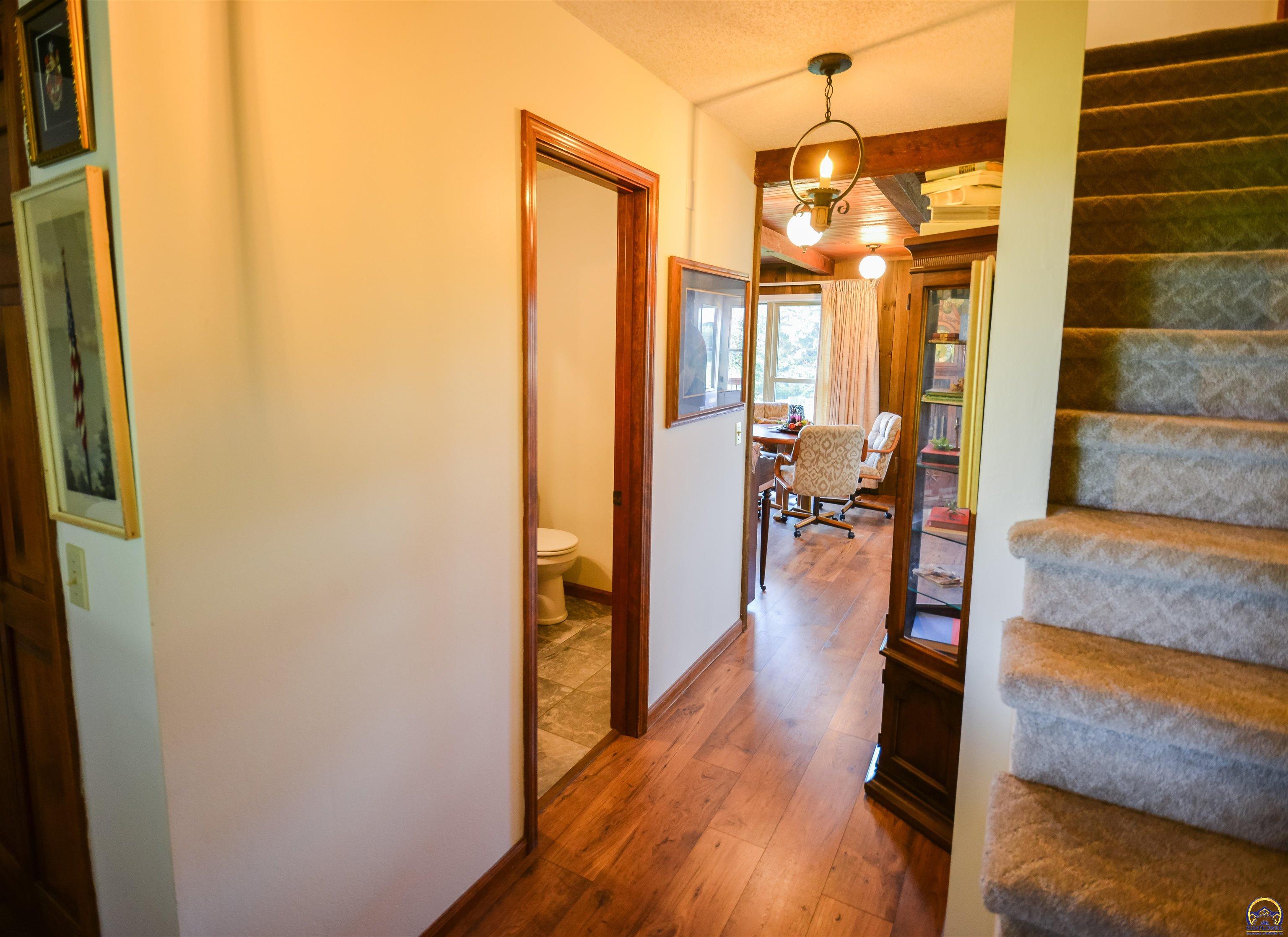 1786 Rd E5 Emporia, KS 66801 - Photo 3 of 62
