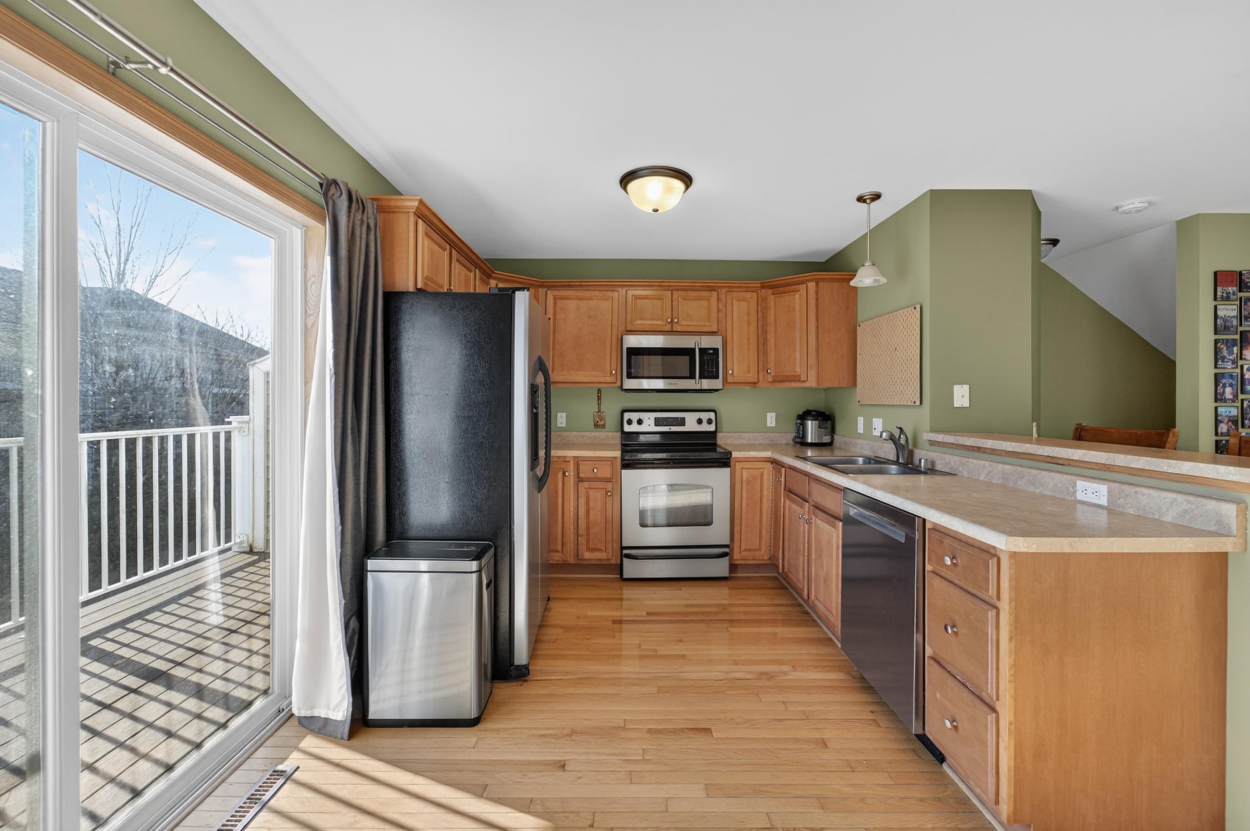 719 Cricket Lane, Unit 3 Middleton, WI 53562 - Photo 9 of 28
