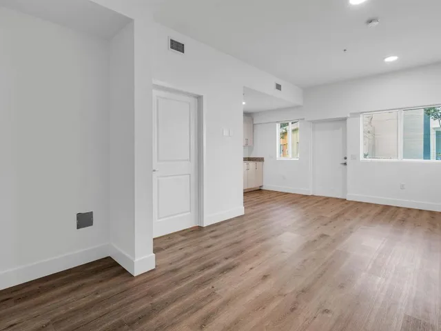 $1,736 | 2130 Northwest 37th Street, Unit 2103, Miami, FL 33142