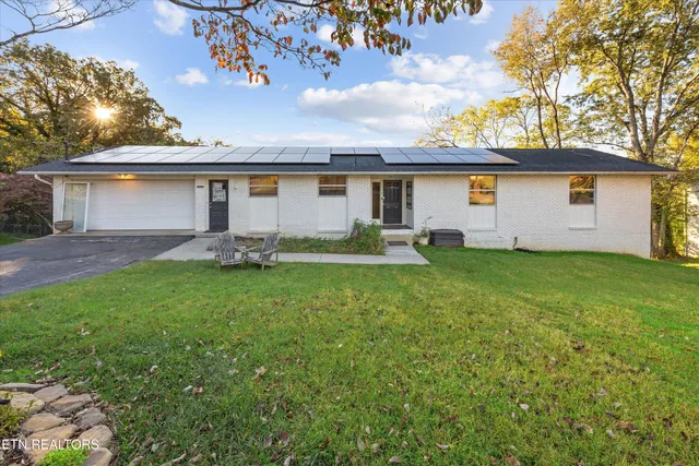 $350,000 | 5412 Shenandoah Drive Northwest, Knoxville, TN 37909