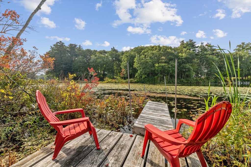 10 Fieldstone Way Boxford, MA 01921 - Photo 38 of 42 a view of a chairs and tables in the patio