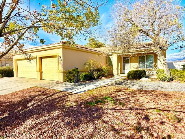 $2,000 | 5810 East Badlands, Pahrump, NV 89061