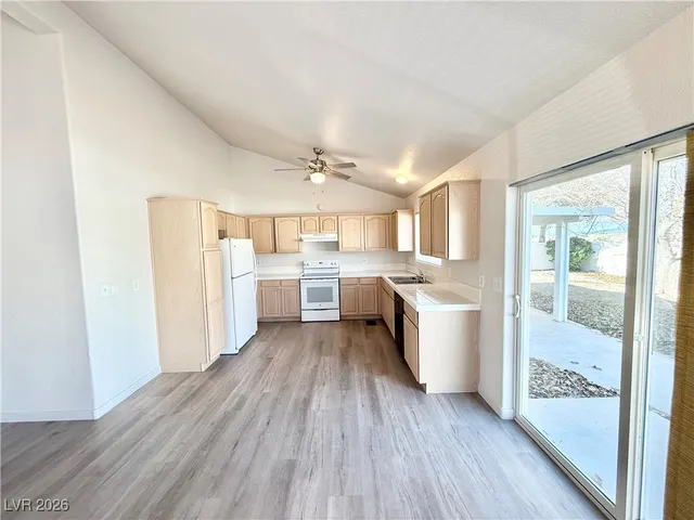 $2,000 | 5810 East Badlands, Pahrump, NV 89061