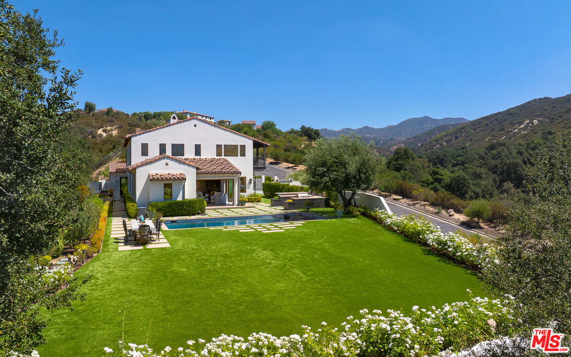 2691 Country Ridge Road Calabasas, CA 91302 - Photo 26 of 29 Gallery Image 26