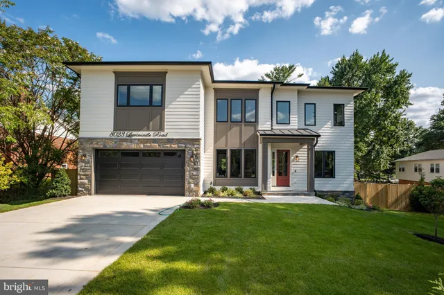 $2,890,000 | 8023 Lewinsville Road, McLean, VA 22102
