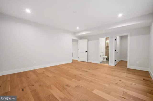 $2,890,000 | 8023 Lewinsville Road, McLean, VA 22102