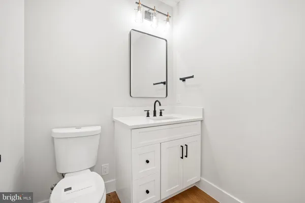 $2,850,000 | 8023 Lewinsville Road, McLean, VA 22102