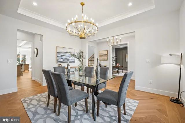 $2,890,000 | 8023 Lewinsville Road, McLean, VA 22102