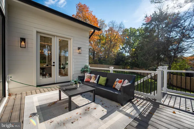 $2,890,000 | 8023 Lewinsville Road, McLean, VA 22102