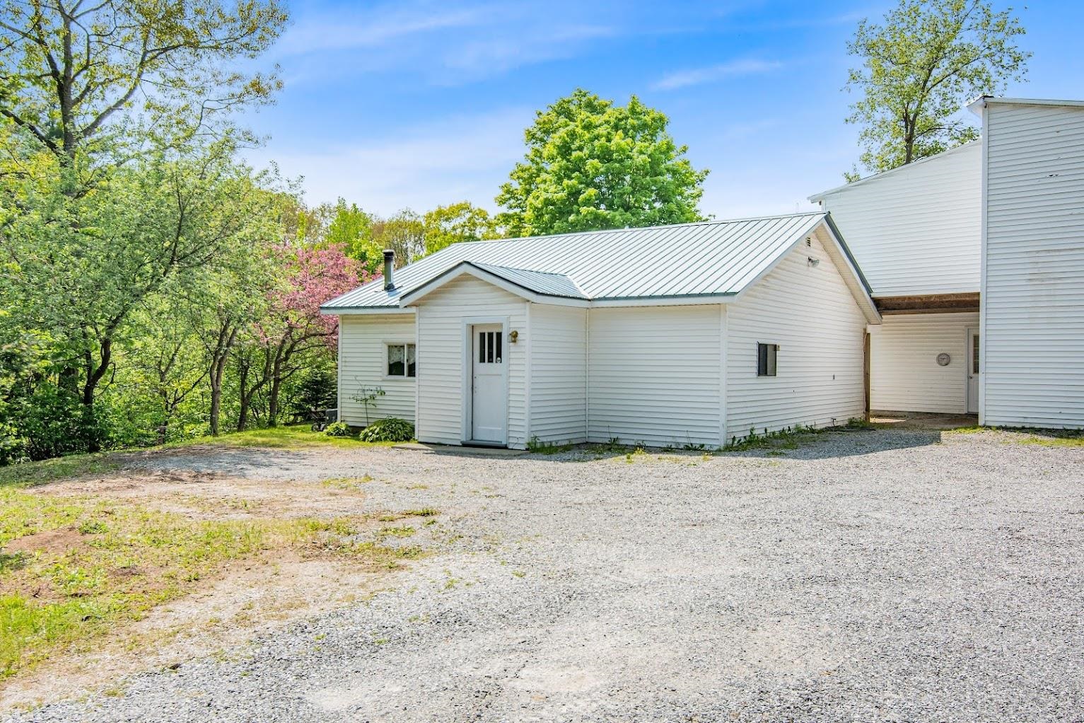 1044 Sweet Hollow Road Sheldon, VT 05483 - Photo 2 of 27 Gallery Image 2