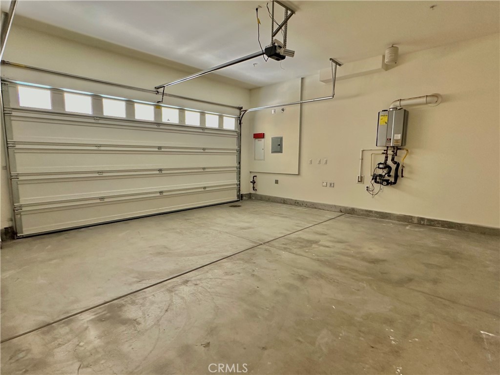 158 Bryce Run Lake Forest, CA 92630 - Photo 25 of 27 a view of a garage