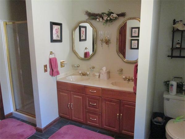 103 Glendale Road Southampton, MA 01073 - Photo 21 of 26 Gallery Image 21