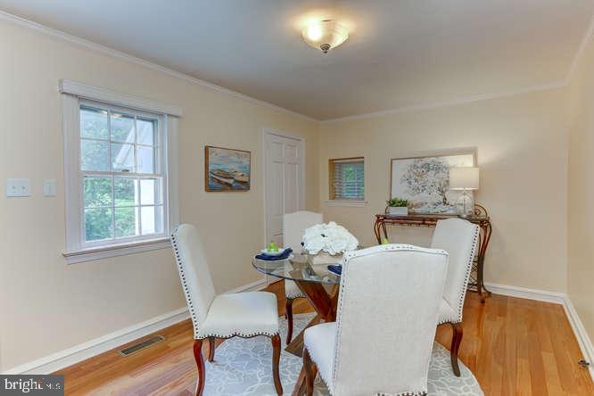 110 Guernsey Road Swarthmore, PA 19081 - Photo 13 of 34 Casual Dining Area
