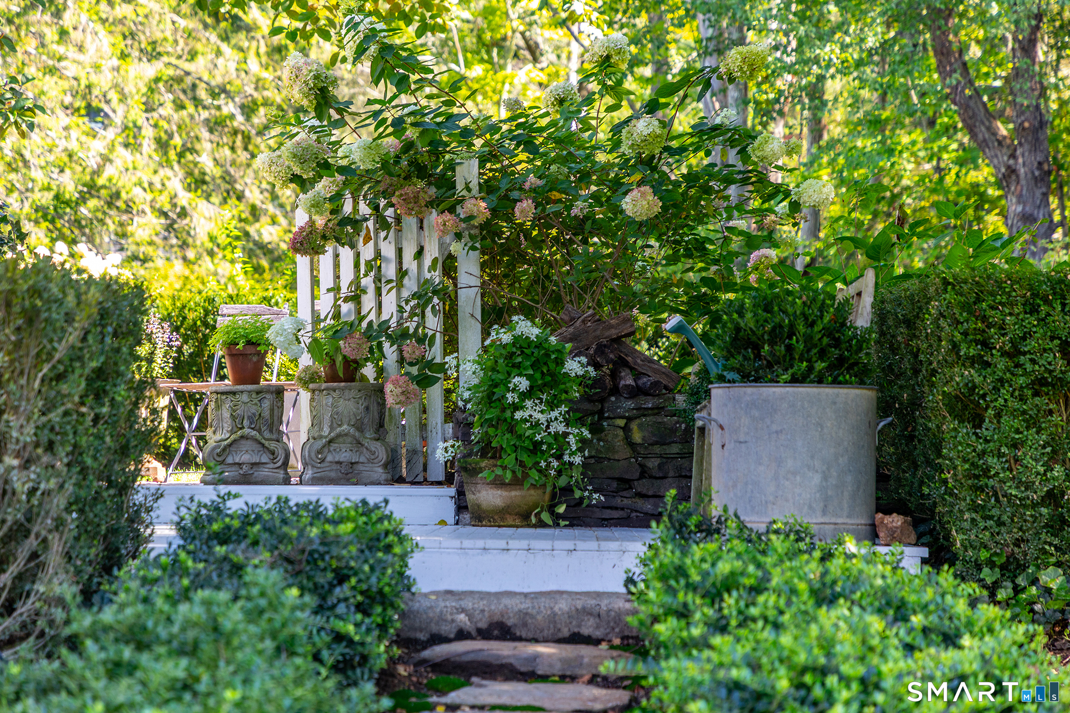 135 Wykeham Road Washington, CT 06793 - Photo 37 of 40 Gallery Image 37