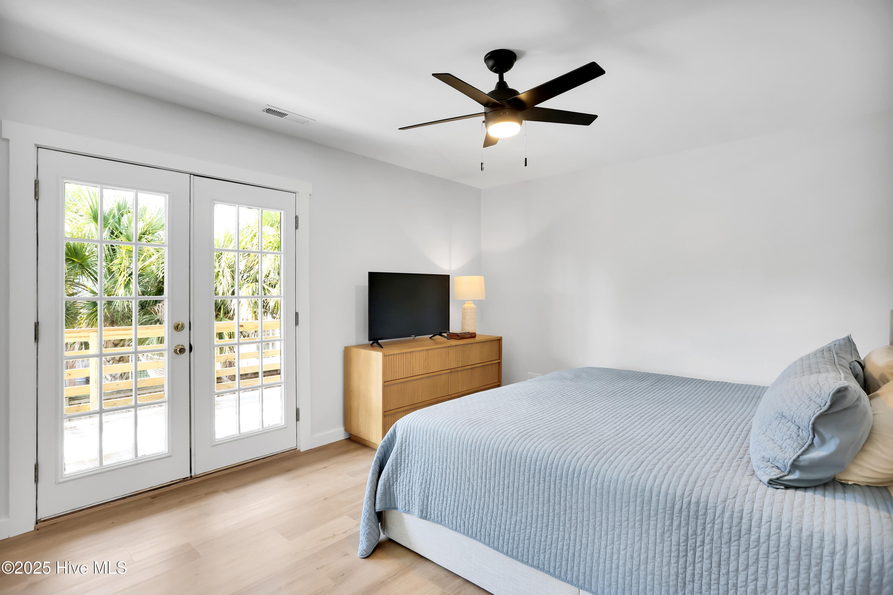 917 Riptide Lane Carolina Beach, NC 28428 - Photo 26 of 57 917RiptideLane-23