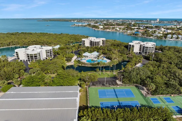 $1,699,000 | 8403 Gulf Of Mexico Boulevard, Unit 403, Marathon, FL 33050