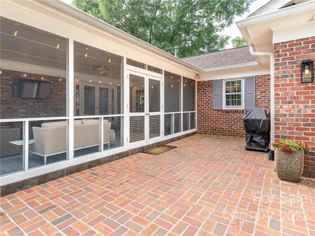 5422 Sharon Road Charlotte, NC 28210 - Photo 36 of 45 Gallery Image 36
