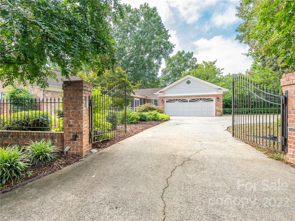 5422 Sharon Road Charlotte, NC 28210 - Photo 38 of 45 Gallery Image 38