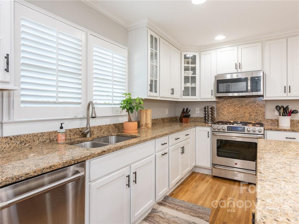 5422 Sharon Road Charlotte, NC 28210 - Photo 5 of 45 Gallery Image 5