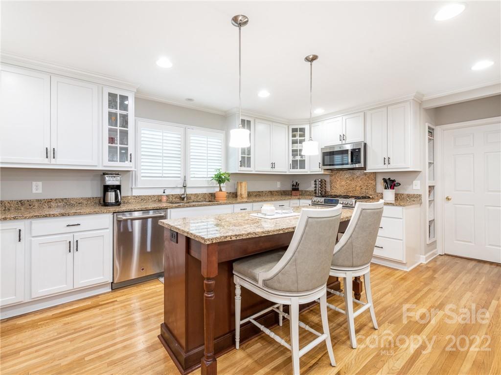 5422 Sharon Road Charlotte, NC 28210 - Photo 7 of 45 Gallery Image 7