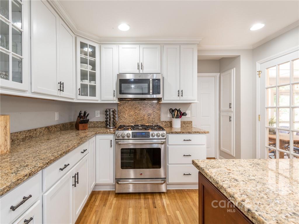5422 Sharon Road Charlotte, NC 28210 - Photo 8 of 45 Gallery Image 8