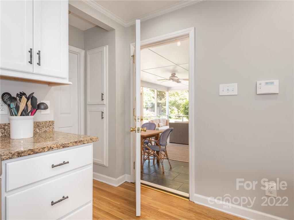 5422 Sharon Road Charlotte, NC 28210 - Photo 10 of 45 Gallery Image 10