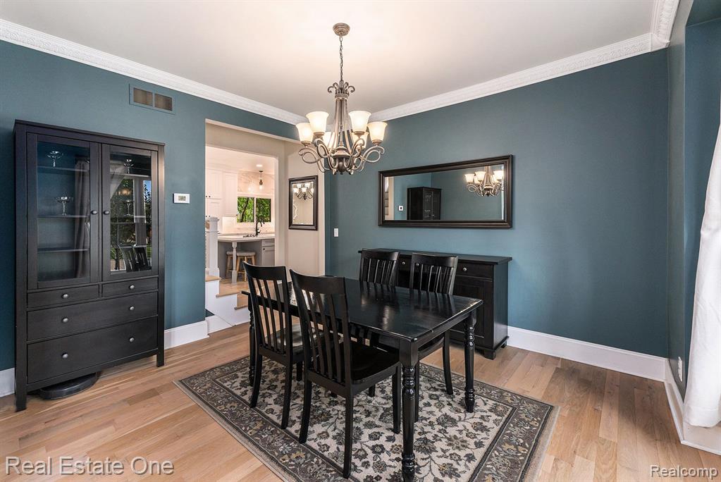 724 Woodfield Way Rochester Hills, MI 48307 - Photo 11 of 27