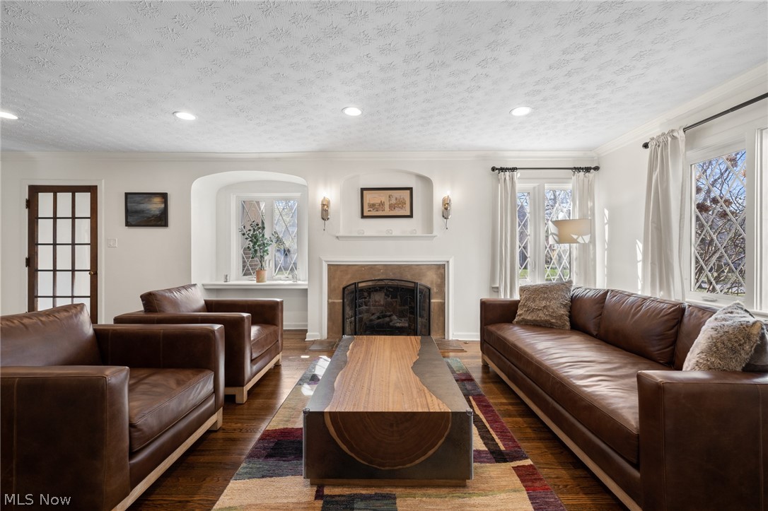 3357 Ardmore Road Cleveland, OH 44120 - Photo 2 of 35 Gallery Image 2