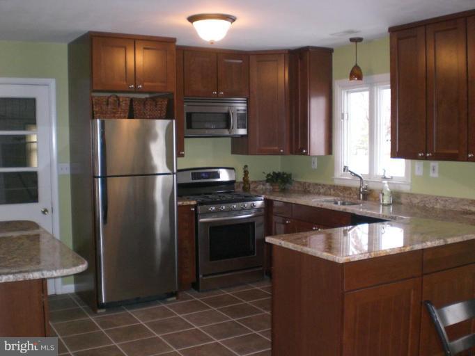 1701 St Marys Road Chester, MD 21619 - Photo 11 of 23 NEW UPDATED KITCHEN!!