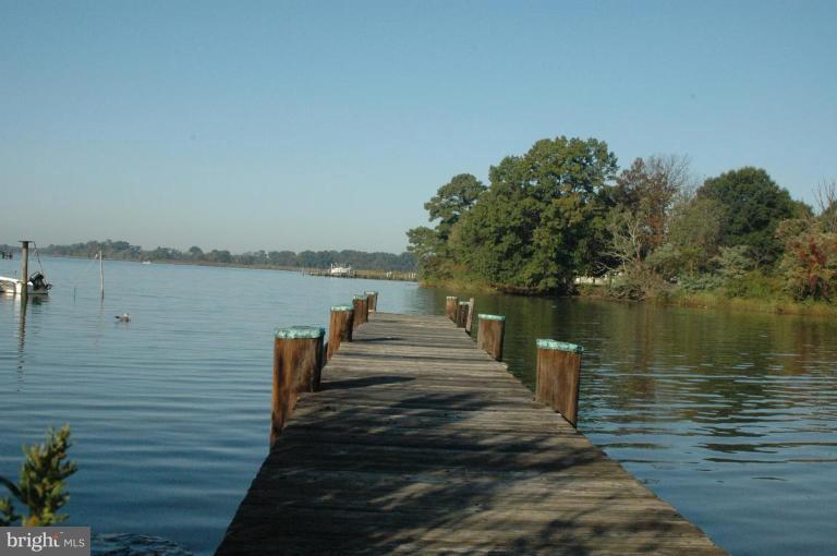 1701 St Marys Road Chester, MD 21619 - Photo 17 of 23 Community Fishing Pier....