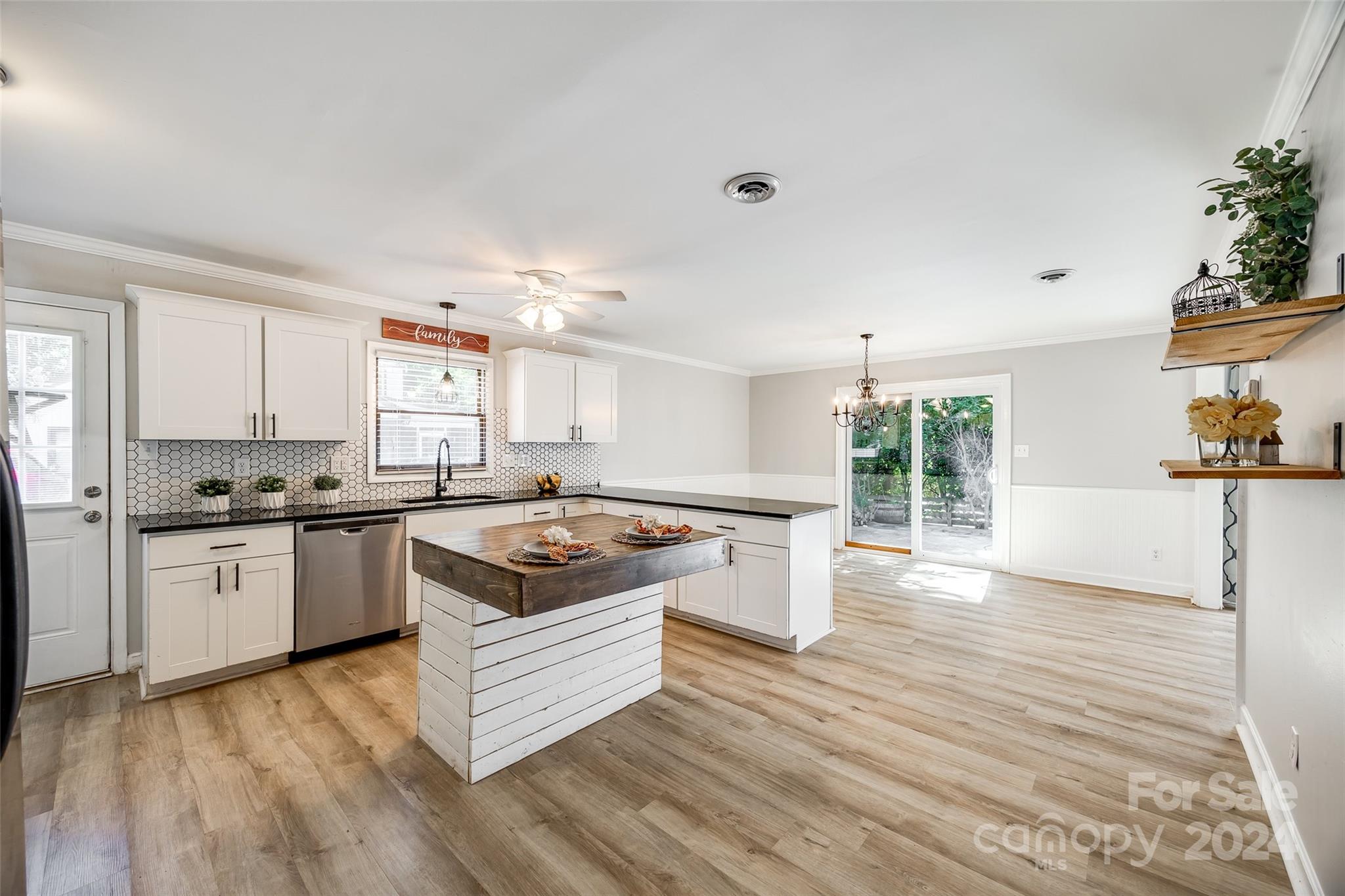 3071 Point Clear Drive Tega Cay, SC 29708 - Photo 8 of 21 Gallery Image 8