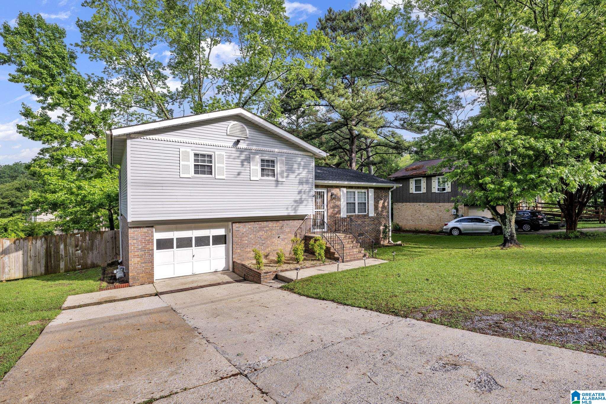1716 Old Springville Road Birmingham, AL 35215 - Photo 2 of 18
