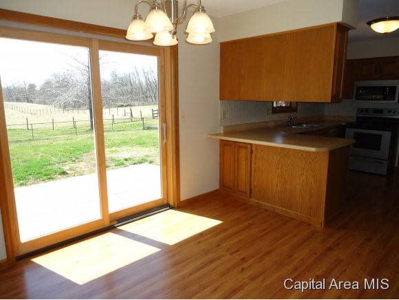 4814 Oak Hill Road Rochester, IL 62563 - Photo 10 of 24