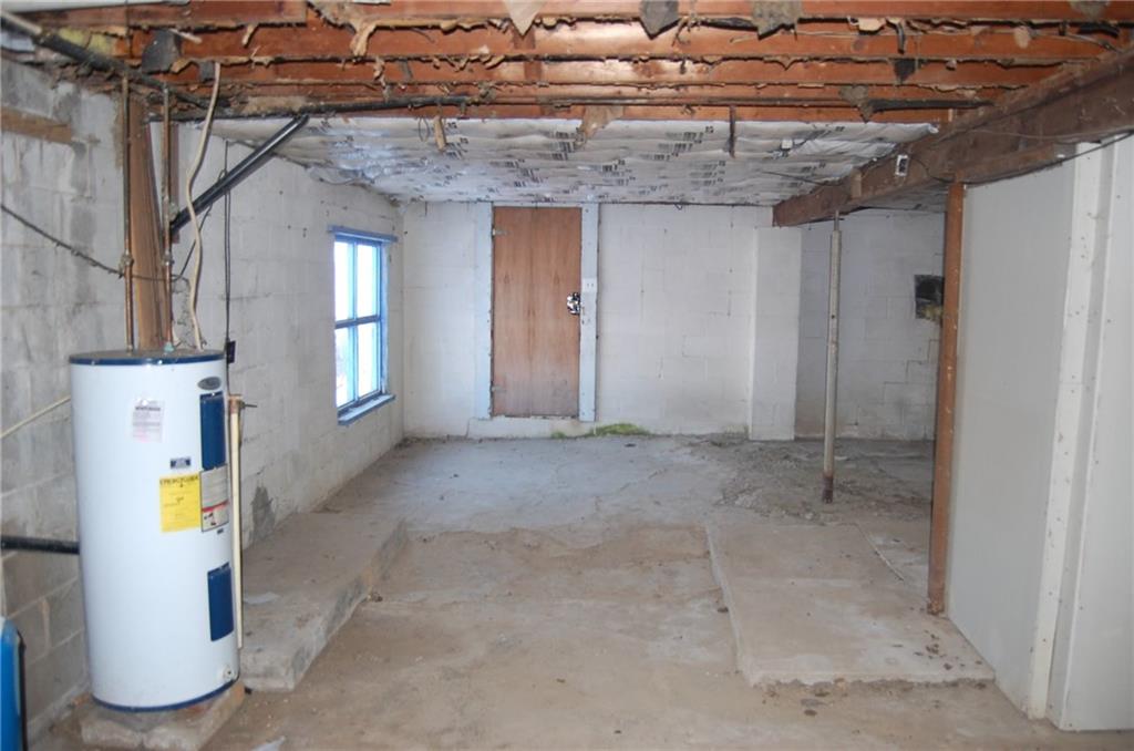 2798 Highway 156 Spring Church, PA 15686 - Photo 12 of 14 Gallery Image 12