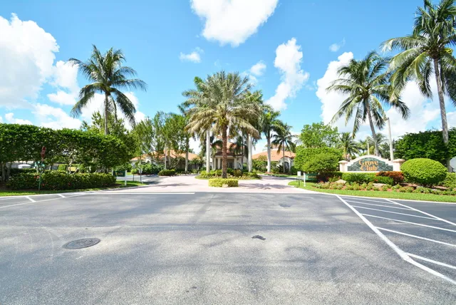 $3,000 | 7910 Laina Lane, Unit 3, Boynton Beach, FL 33437
