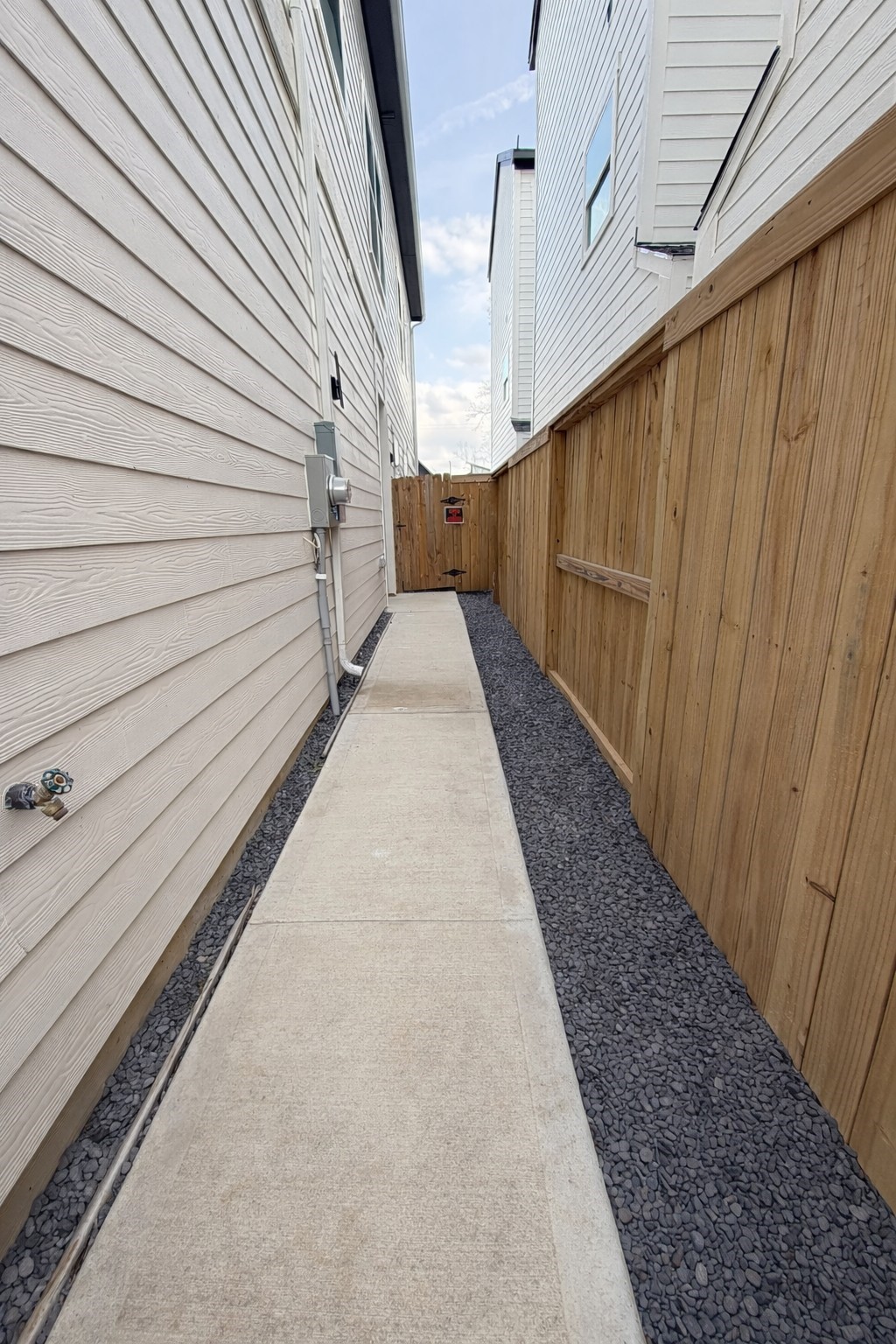 6733 Peerless Street Houston, TX 77021 - Photo 21 of 22 a view of a patio with wooden floor