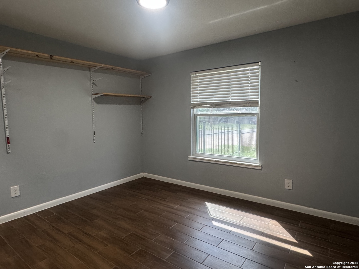 601 Mockingbird Lane Devine, TX 78016 - Photo 6 of 11