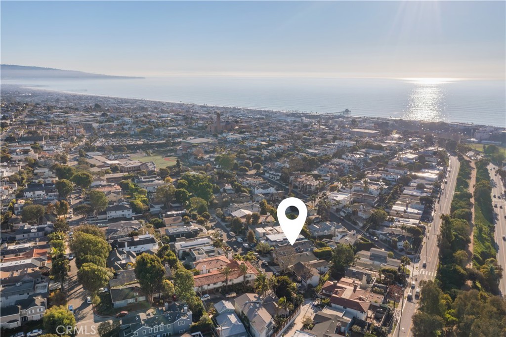 2201 Agnes Road Manhattan Beach, CA 90266 - Photo 33 of 36 a view of a city