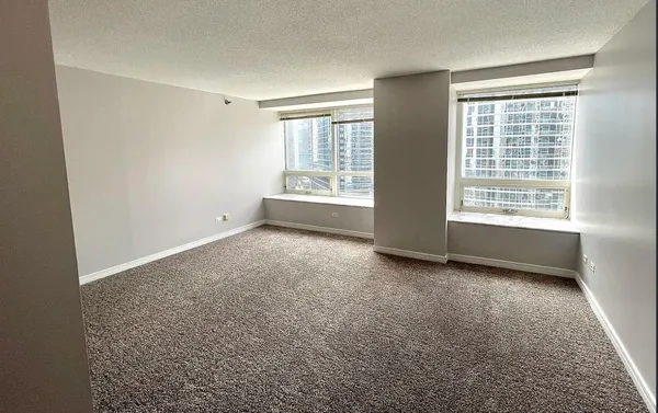 $1,975 | 512 North McClurg Court, Unit 2009, Chicago, IL 60611