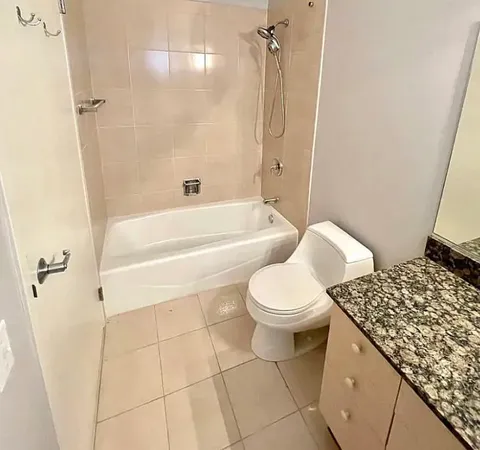 $1,975 | 512 North McClurg Court, Unit 2009, Chicago, IL 60611